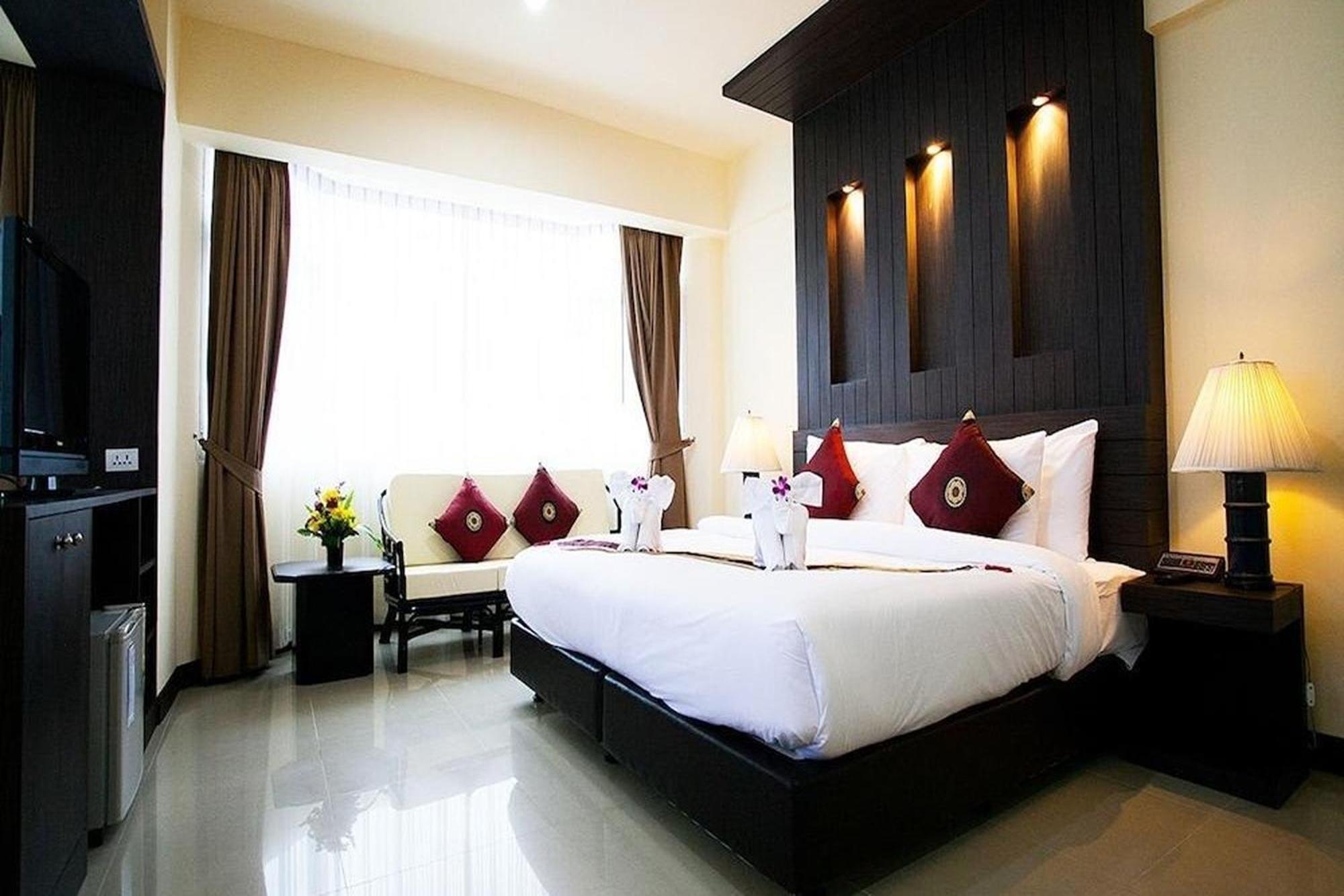 Suncity Hotel Pattaya Exterior foto