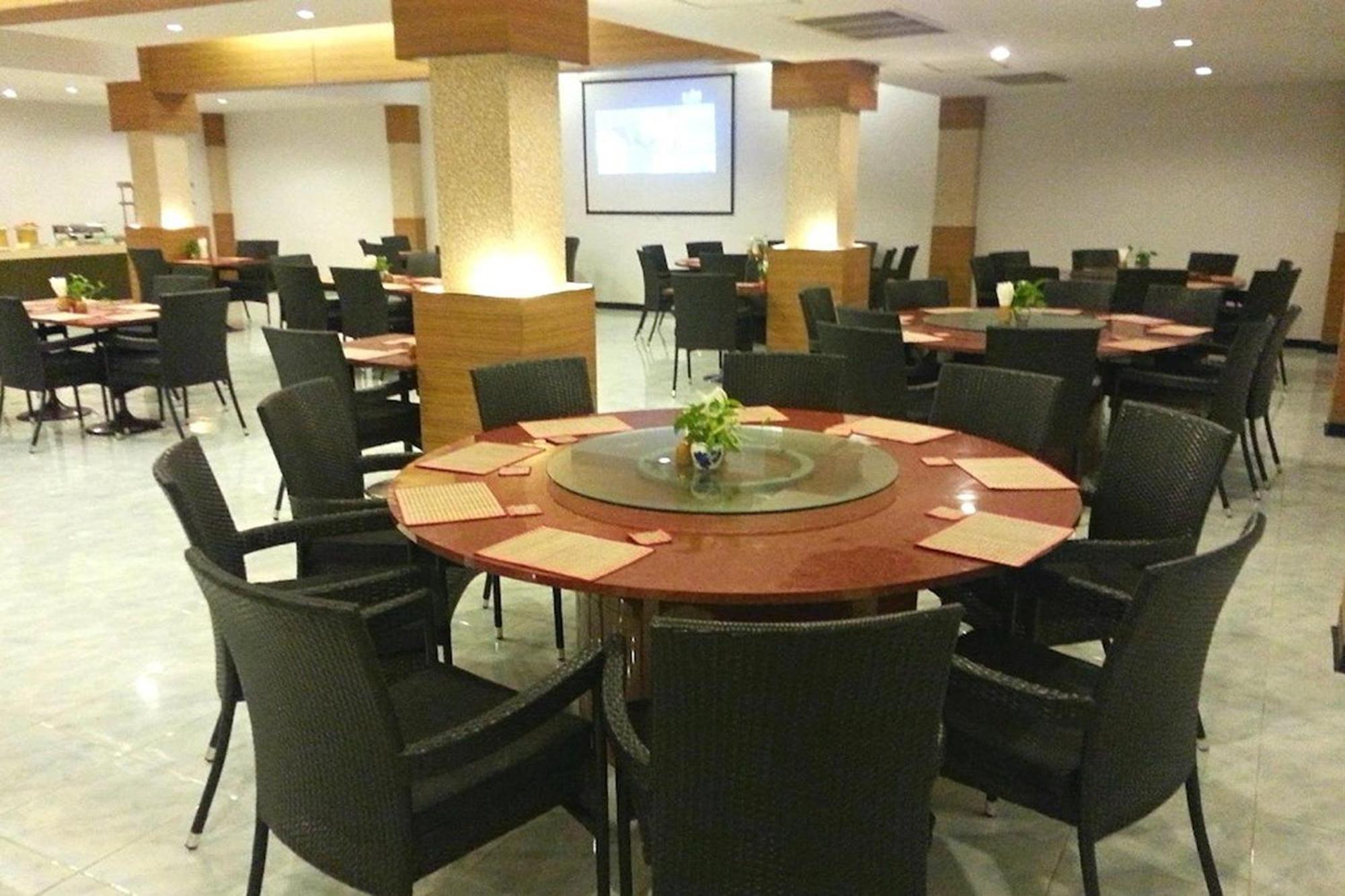 Suncity Hotel Pattaya Exterior foto